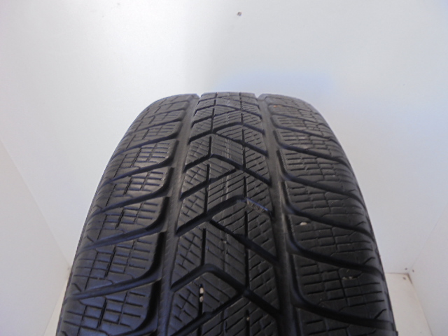 Pirelli Scorpion Winter reifen