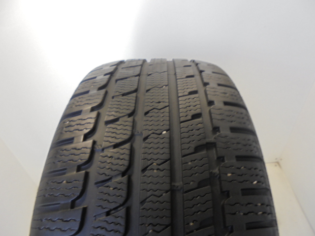 Kumho KW27 reifen
