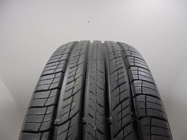Hankook RA33 reifen