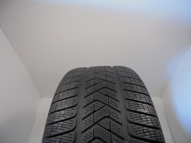 Pirelli Scorpion Winter reifen