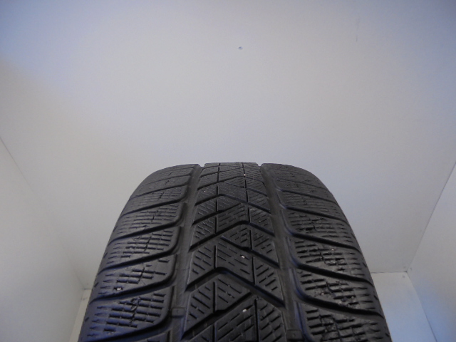 Pirelli Scorpion Winter reifen