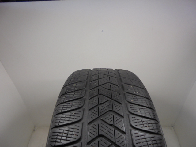 Pirelli Scorpion Winter reifen