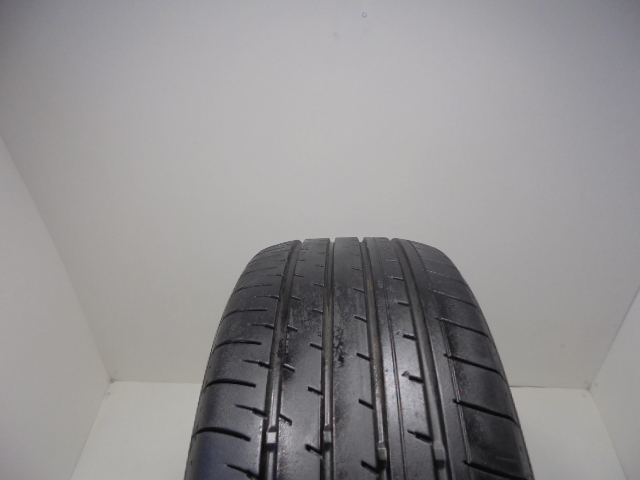 Yokohama AE61 reifen