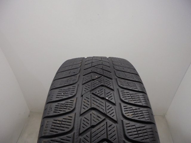 Pirelli Scorpion Winter reifen