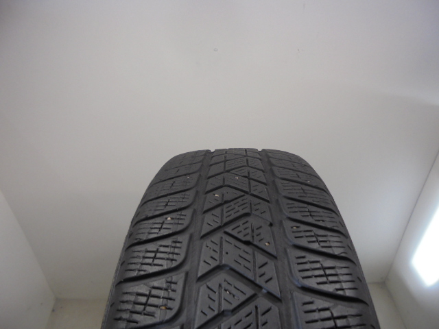 Pirelli Scorpion Winter reifen