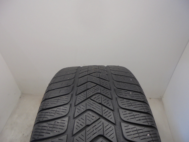 Pirelli Scorpion Winter reifen