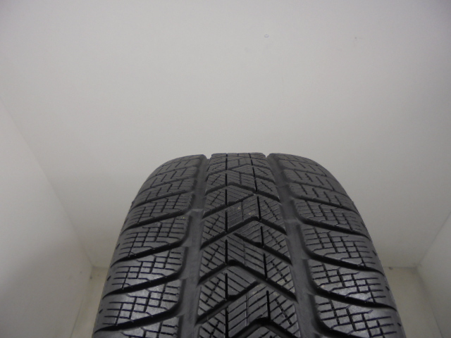 Pirelli Scorpion Winter reifen