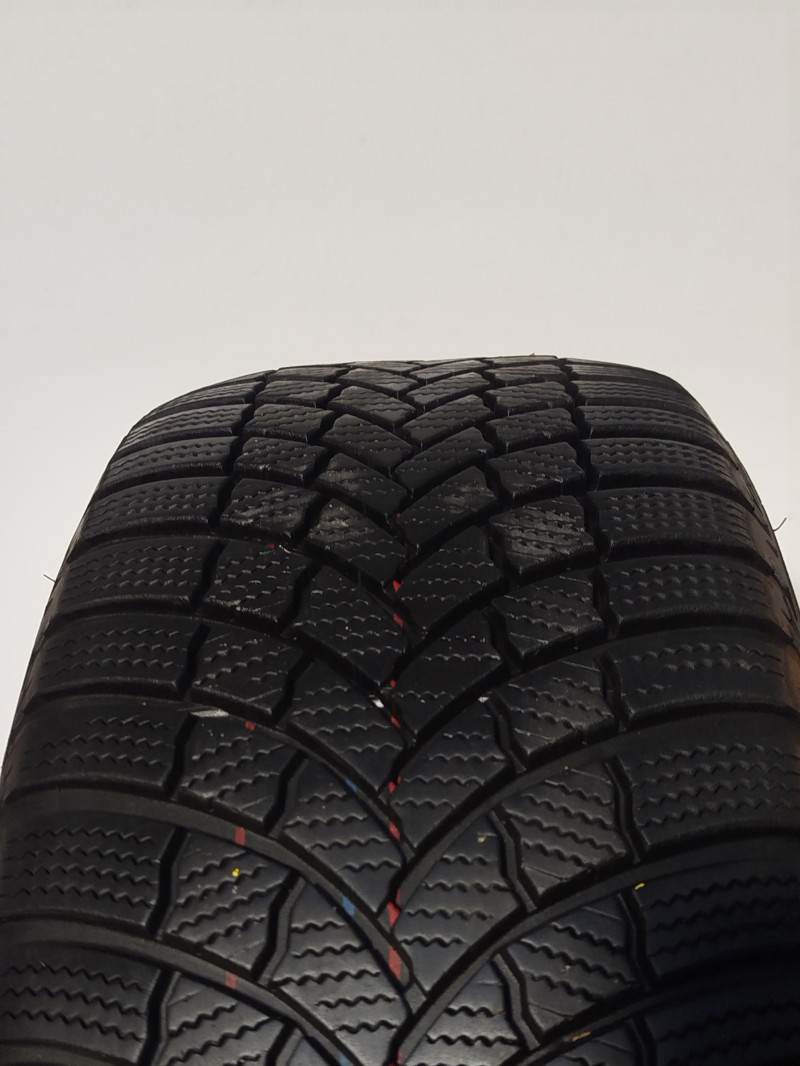 Bridgestone LM001 Evo reifen