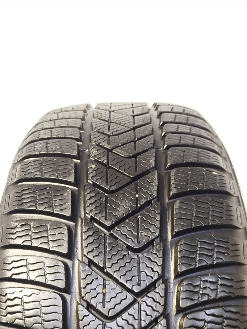 Pirelli Sottozero 3 reifen