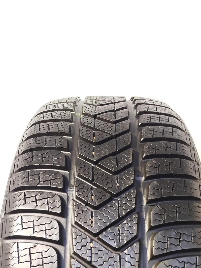 Pirelli Sottozero 3 reifen