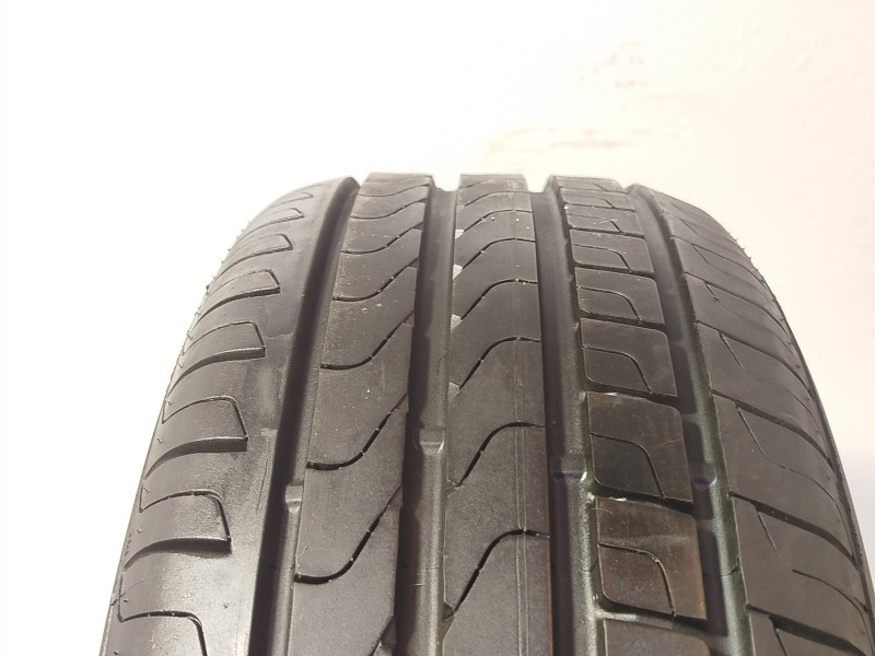 Pirelli Cintruato P7 reifen