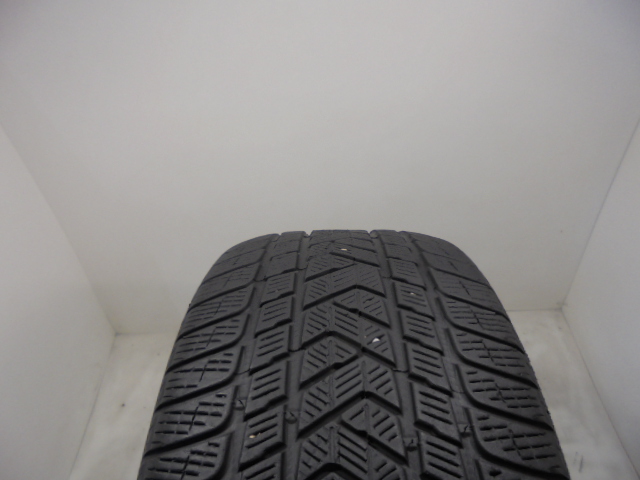 Pirelli Scorpion Winter reifen