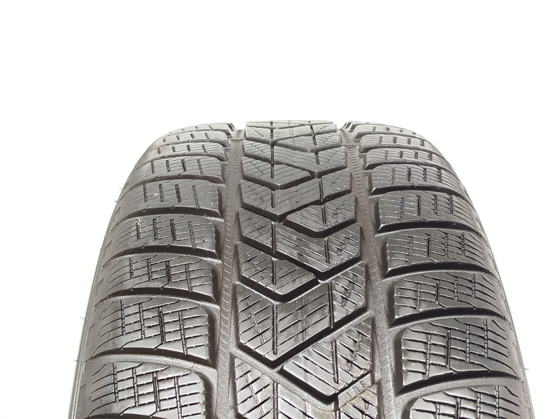 Pirelli Scorpion Winter reifen