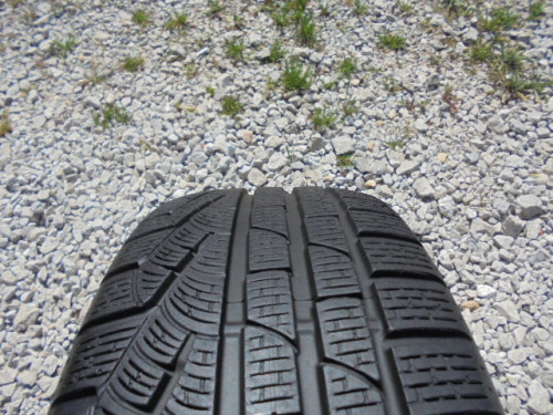 Pirelli Sottozero 2 reifen
