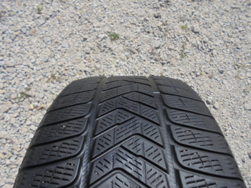 Pirelli Scorpion reifen
